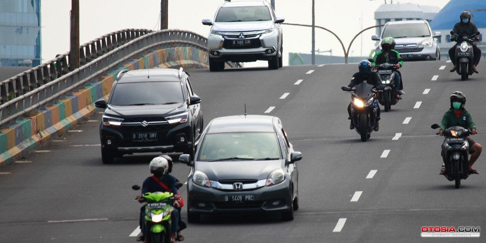Kenali Jenis Minyak Rem Mobil dan Pentingnya Perawatan Rutin Untuk Keselamatan