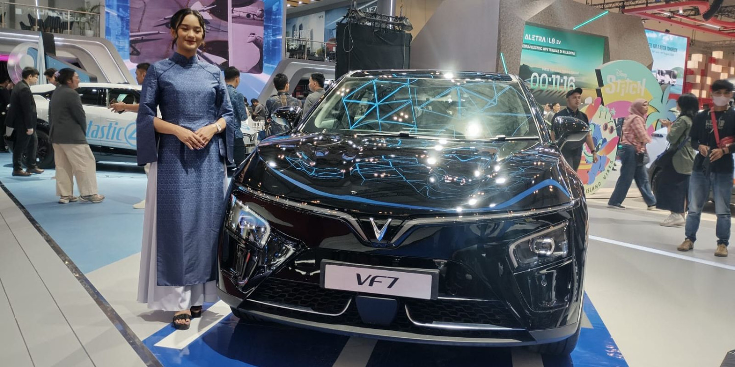 Mobil Listrik VinFast, VinFast, VinFast VF 7, VinFast Luncurkan VF 7 di GIIAS 2025, Mobil Listrik Stylish untuk Kota dan Perjalanan Jauh