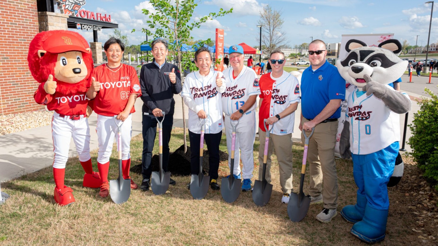 Toyota’s baseball team takes a swing through Alabama