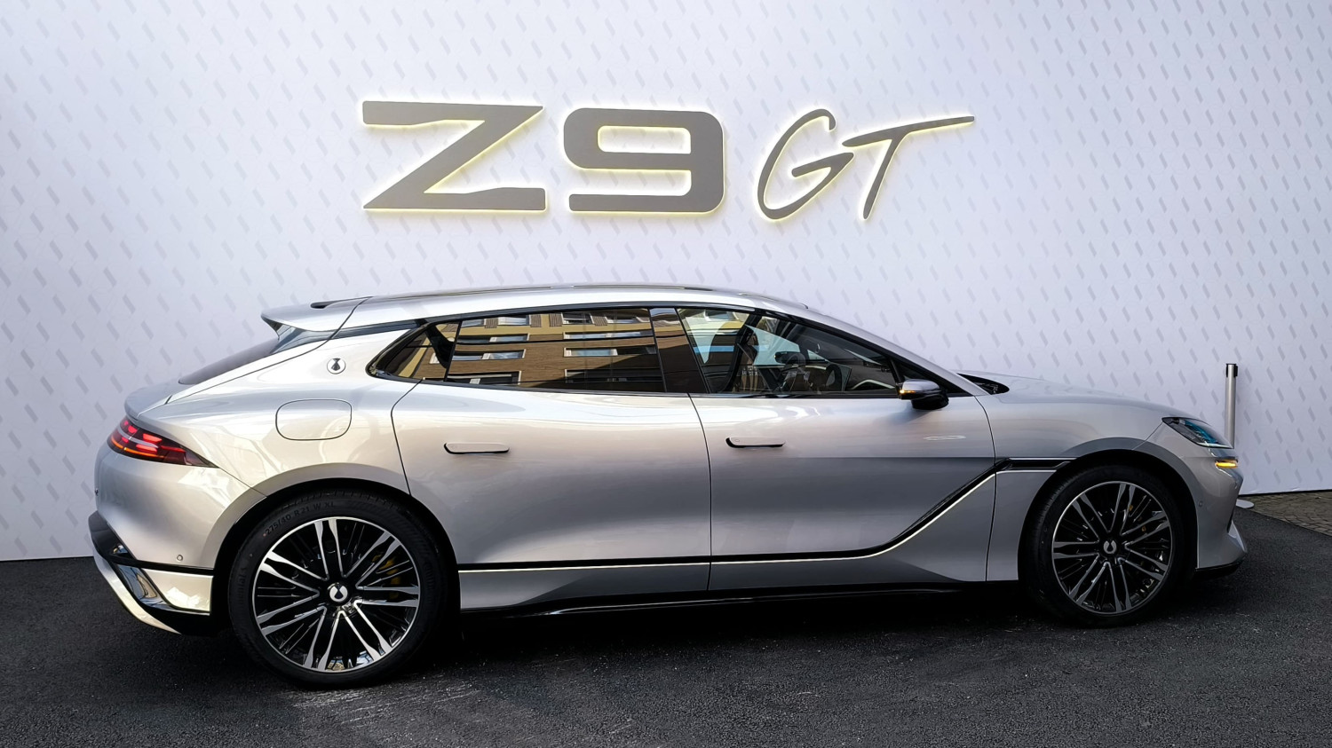 China’s EV leaders slash earnings as domestic sales plunge, cutthroat market speeds tech race