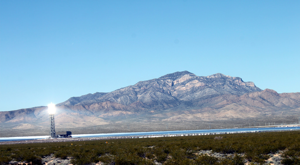 Solar Experts Offer a Solution to Satisfy Both Sides in Ivanpah Decommissioning Battle