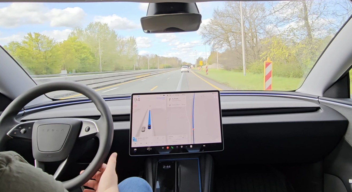 EU Regulator Skepticism Over Tesla Self-Driving Tech