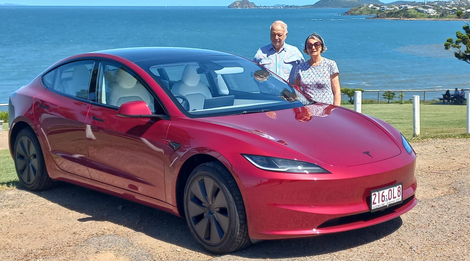 Tesla Full Self Driving (Supervised) Australian Style