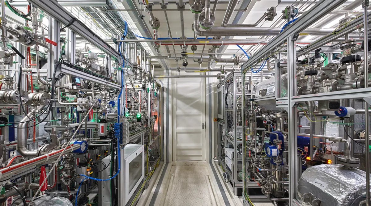 Defense Supplier Pitches Green Hydrogen For Military Electrofuels