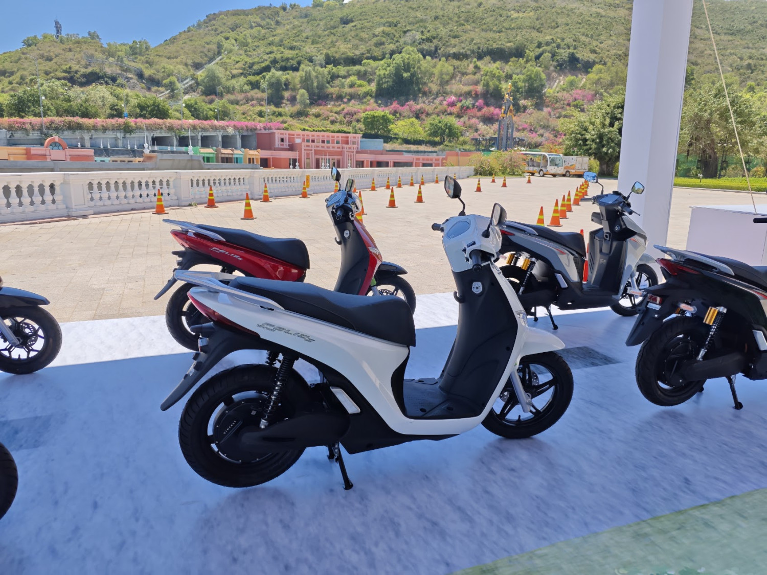 VinFast Brings Battery-Swapping Electric Motorcycles To The Philippines