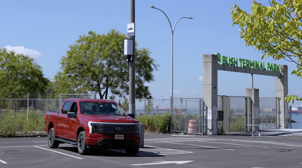 Lampost EV Charging Joins Curbside Charging To Open Urban Charging Bottlenecks