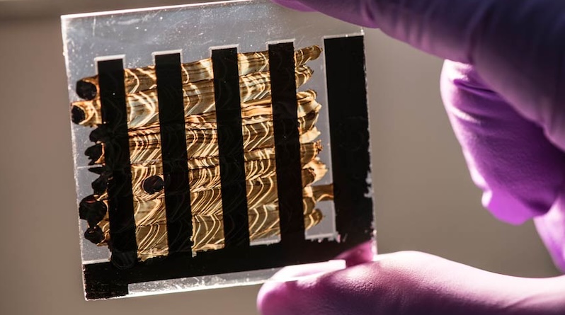 Solar Power Beats Coal And Gas With BOTH Hands Tied Behind Its Back