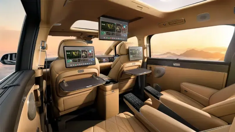 BYD's premium MPV Denza D9 debuts with 10-97% Flash Charging in 9 minutes