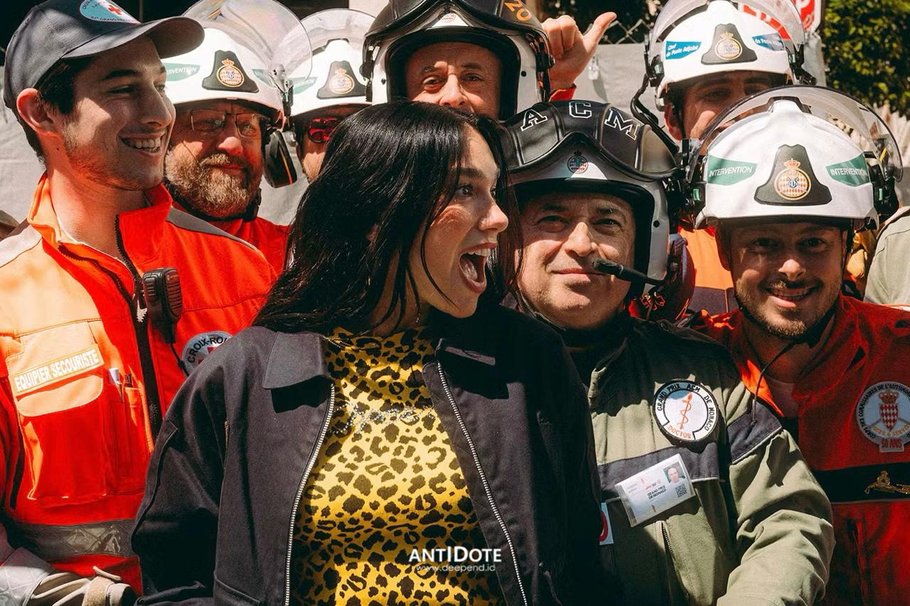 Super Car Rennstall Porsche 911 GT3 RS – KADO SPESIAL DUA LIPA