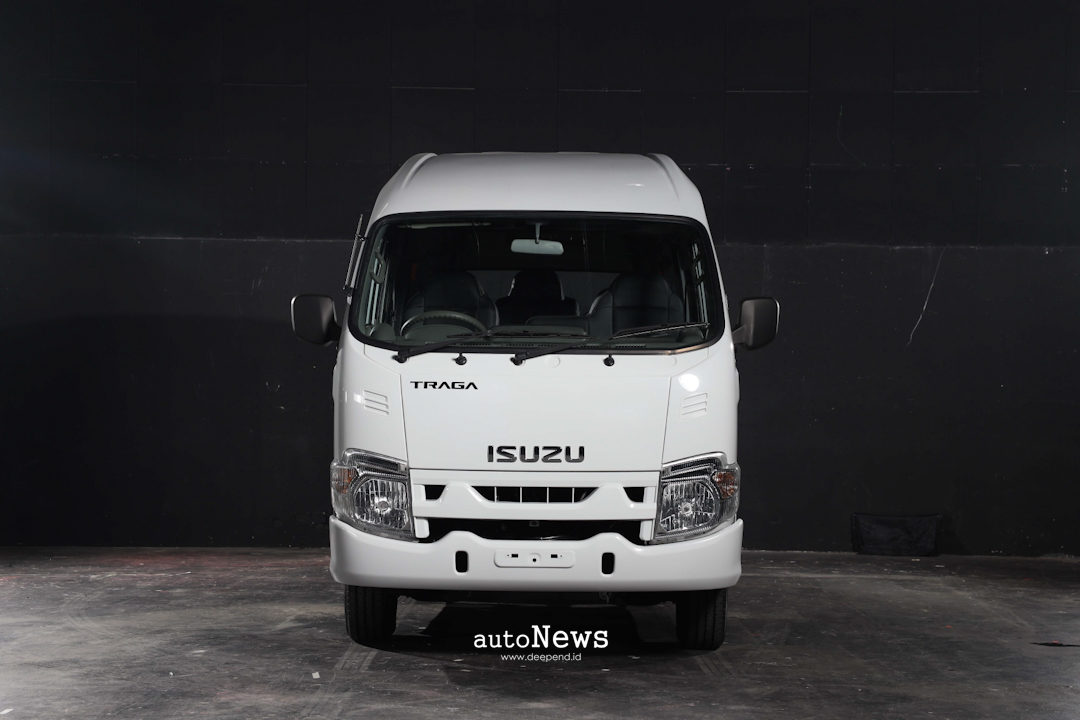 Commercial Vehicle Isuzu TRAGA Bus – SOLUSI ANGKUTAN PENUMPANG GESIT &amp; EFISIEN