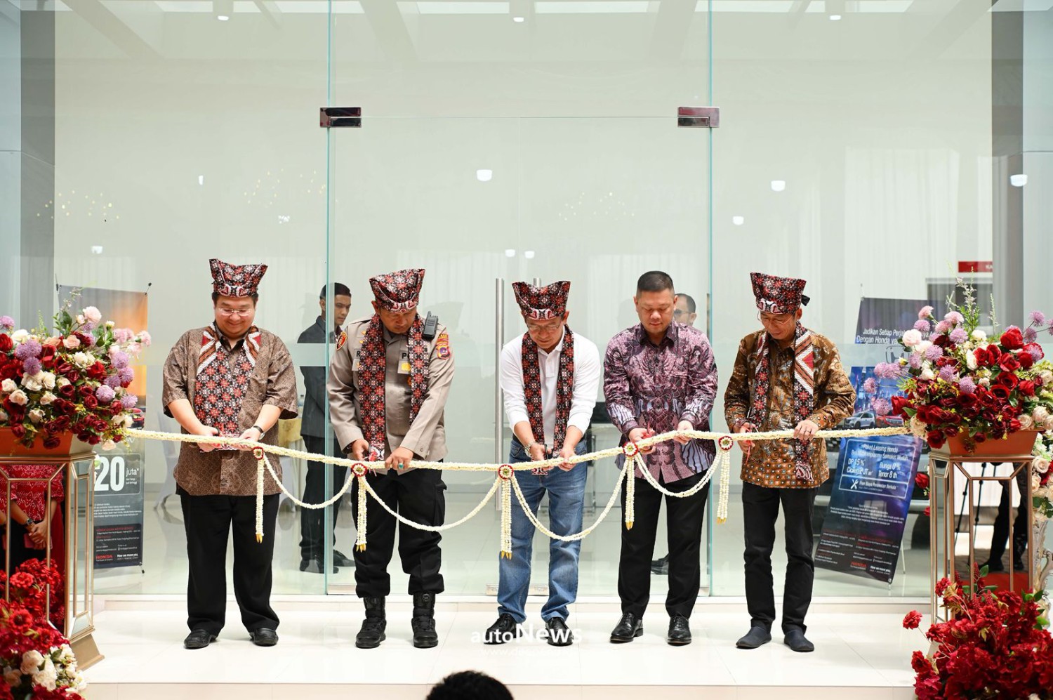 Pembukaan Dealer Honda Gajah Motor – DEALER PERTAMA MOBIL HONDA DI KOTA PAYAKUMBUH