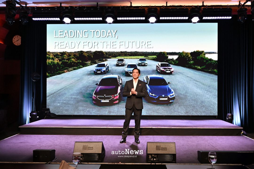 Mall Exhibition BMW &amp; MINI – BIKIN PLAZA SENAYAN JADI ARENA PREMIUM