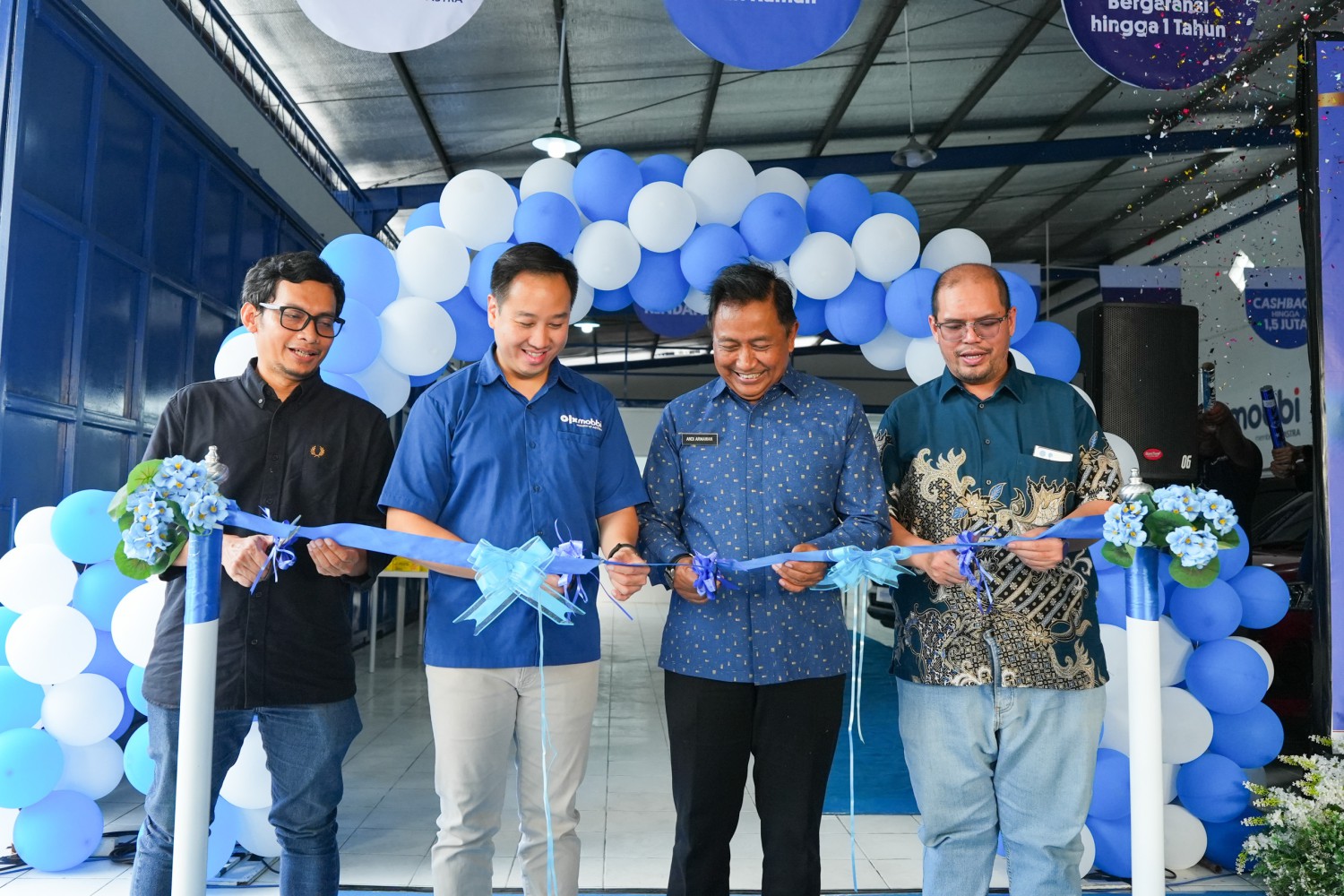 Mobil Bekas OLXmobbi Resmi Buka di Cirebon, Diskon Mobil Bekas Hingga Rp 10 Juta