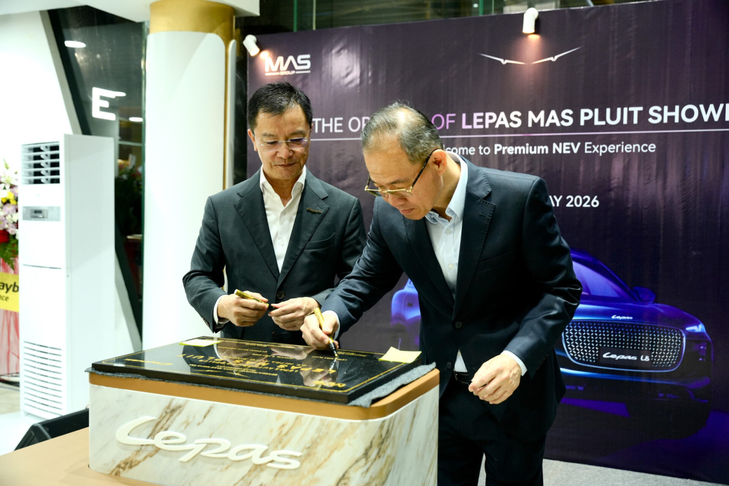 Dealer Opening Dealer Baru LEPAS di Pluit Usung Konsep Lifestyle dan Co-Working Space