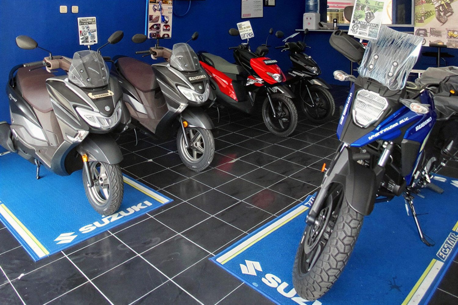 Dealer Opening Suzuki Resmikan 5 Dealer Motor Baru, Ini Lokasinya