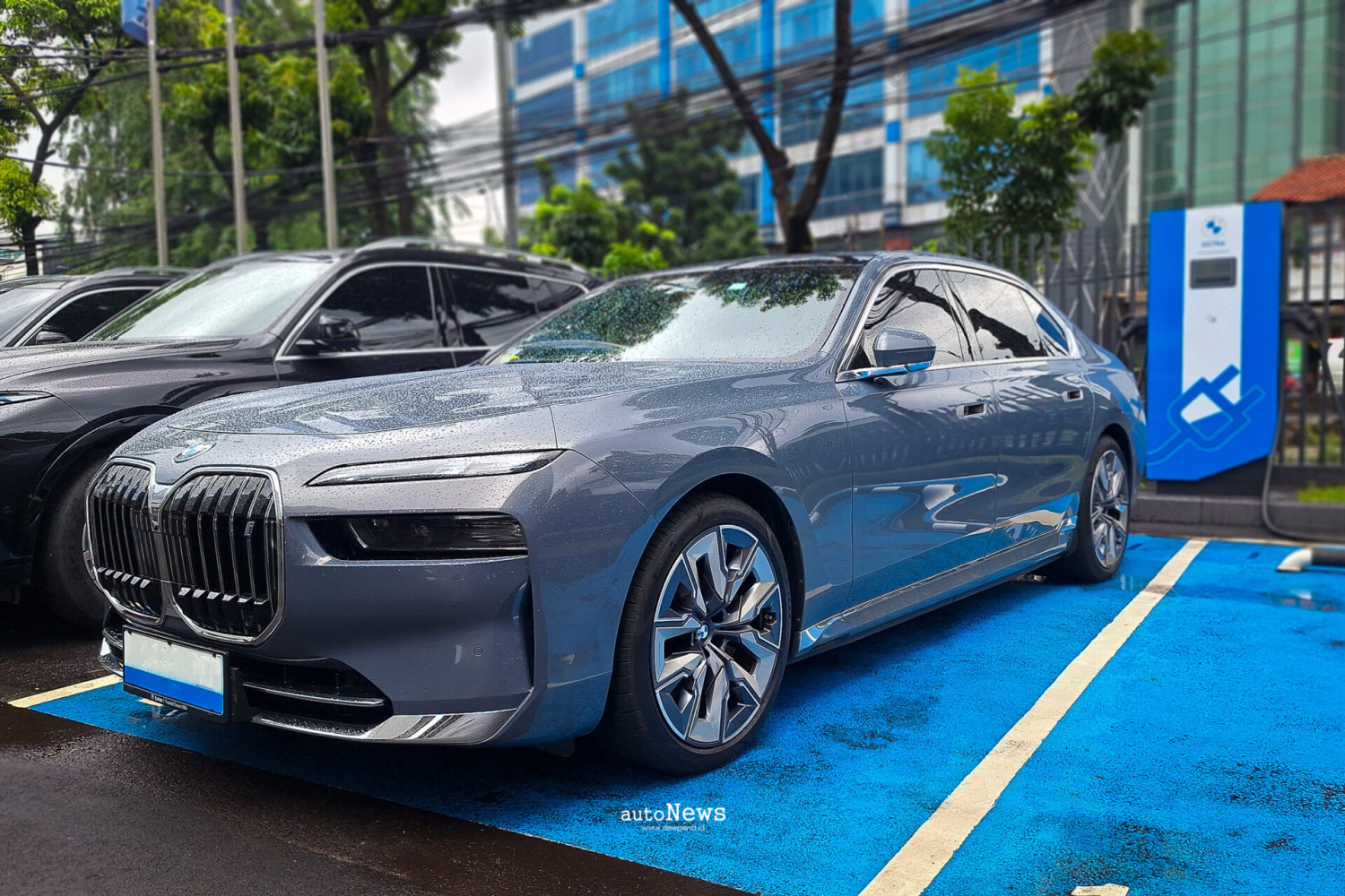 Premium Dealer BMW Astra Mampang Investasi Rp 185 Miliar – SIAP HADAPI ERA EV