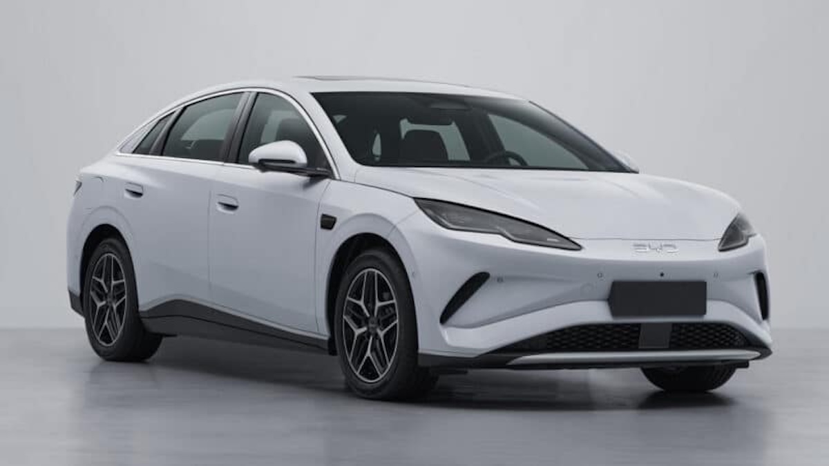 BYD Seal 08 debuts with Blade Battery 2.0: 1,000 km range, 5-min charging, 684 hp