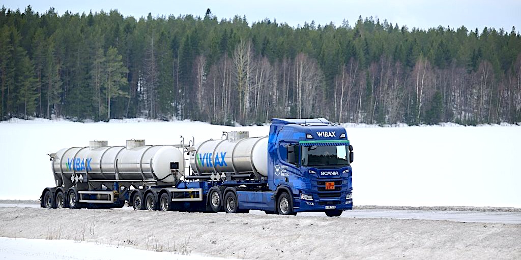 Scania scores 105 unit electric semi truck deal [video]