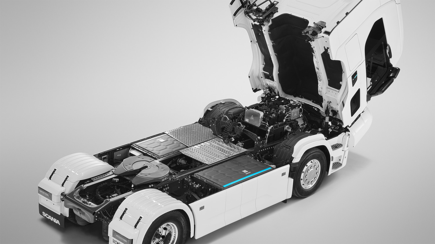 130-ton electric works 4,000 feet beneath the surface of the Earth [video]