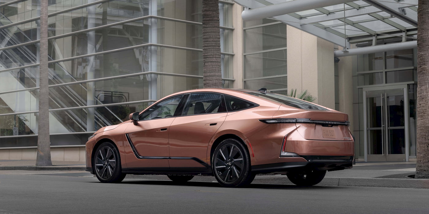 Lexus undercuts rivals with 2027 ES prices starting under $50,000