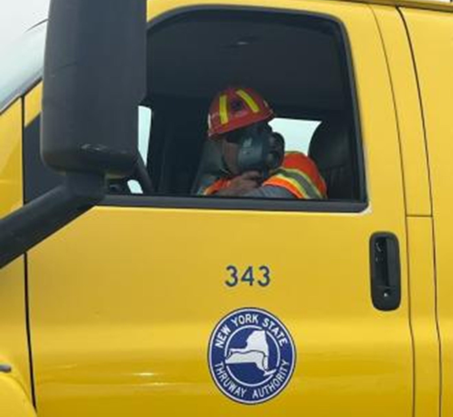 New York State Troopers Disguised as Construction Workers Bust 94 Drivers in 8 Hours