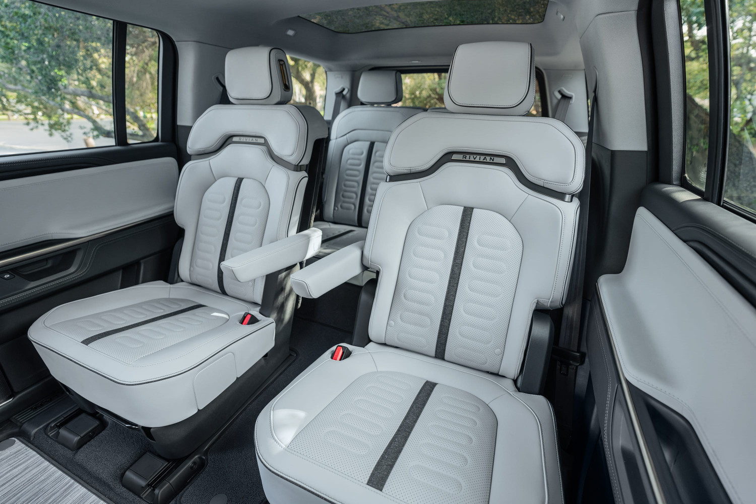 2027 Rivian R1 Adds Captain Chairs, New Colors and a Simplified Trim Lineup