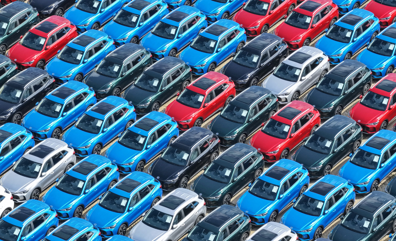 Major Automakers Push Congress for U.S. Ban on Chinese Cars by End of 2026