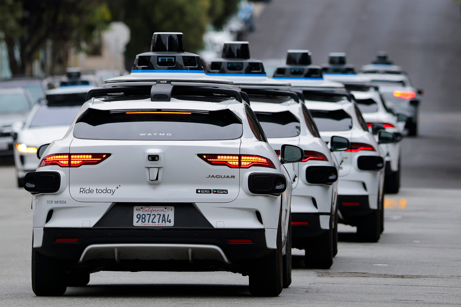 NHTSA Calls Out Autonomous Vehicle Developers Over First Responder Interference