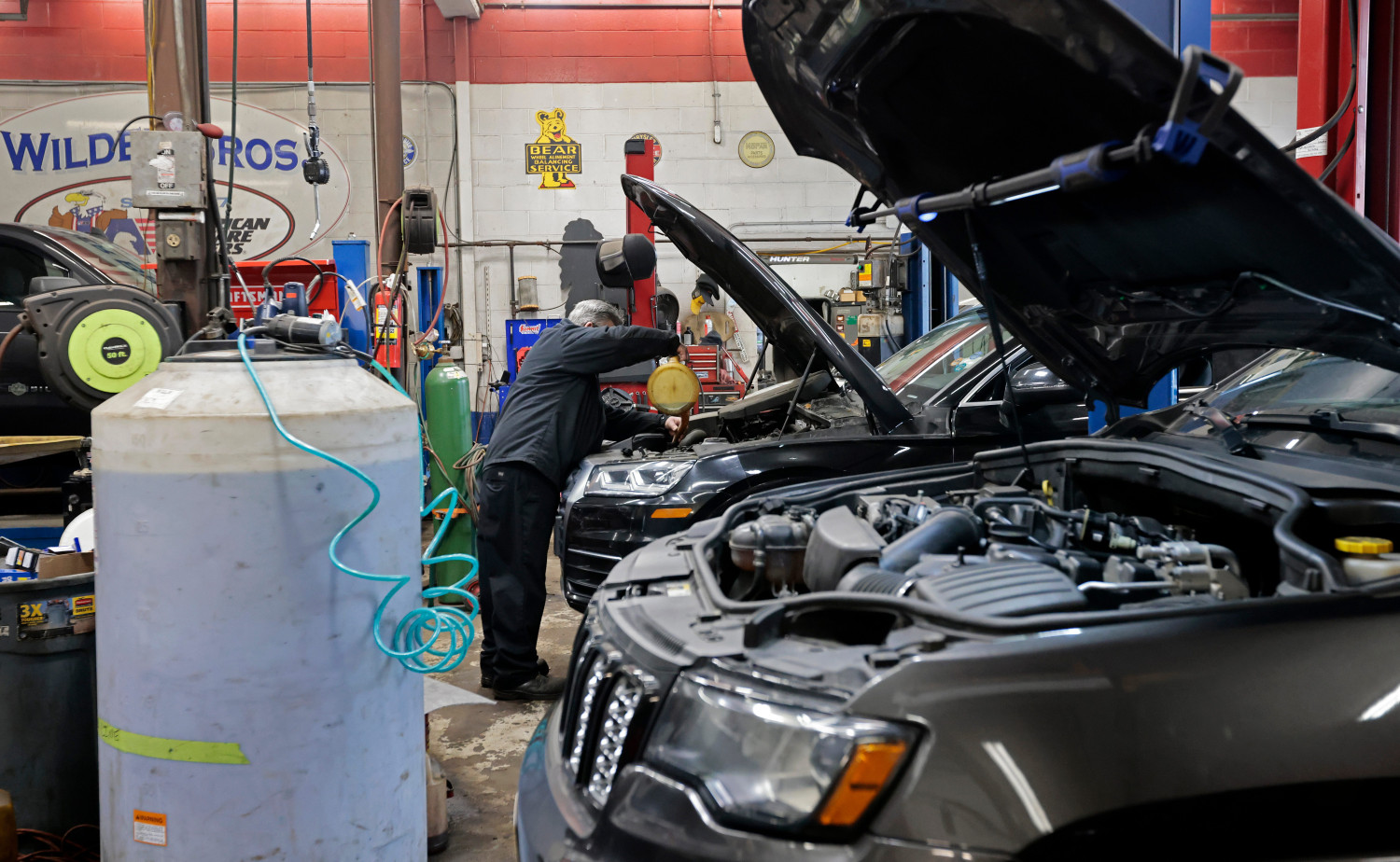 Trump Learns of Right to Repair Battle and Ford's CEO Responds