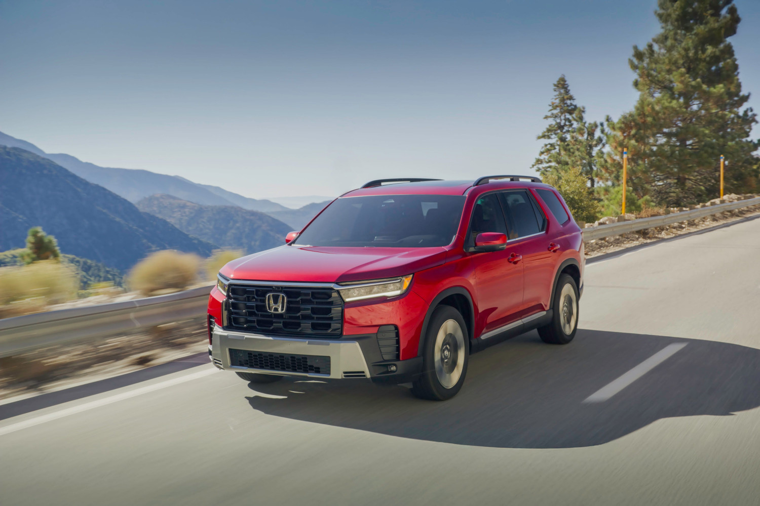 Honda Could Build Plus-Sized Pilot 3-Row SUV by 2032: Report