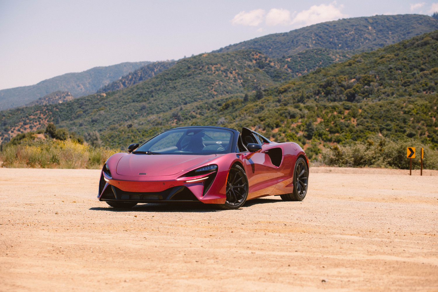 McLaren Is Reportedly Offering 0% Financing On the Artura