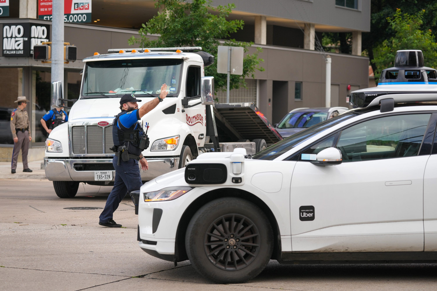 Waymo Recalling 3900 Autonomous Vehicles for Driving Into Construction Zones