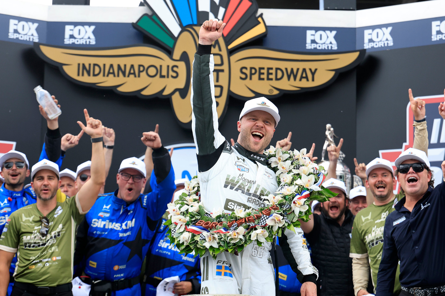 Arrow McLaren Signs 2026 Indianapolis 500 Winner Felix Rosenqvist, Legendary Scott Dixon