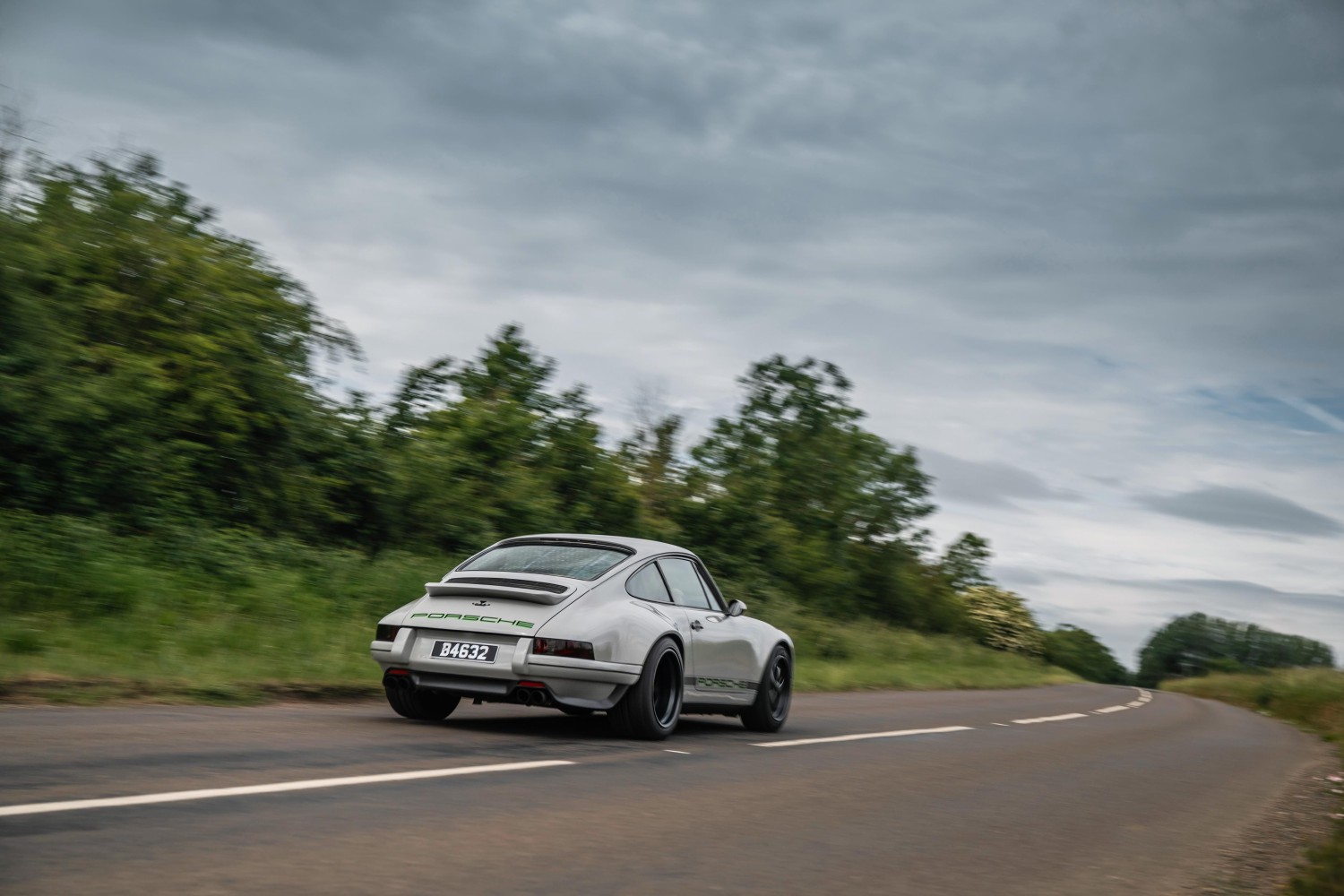 This 421-HP Theon 911 Packs a GT3-Beating Power-to-Weight Ratio