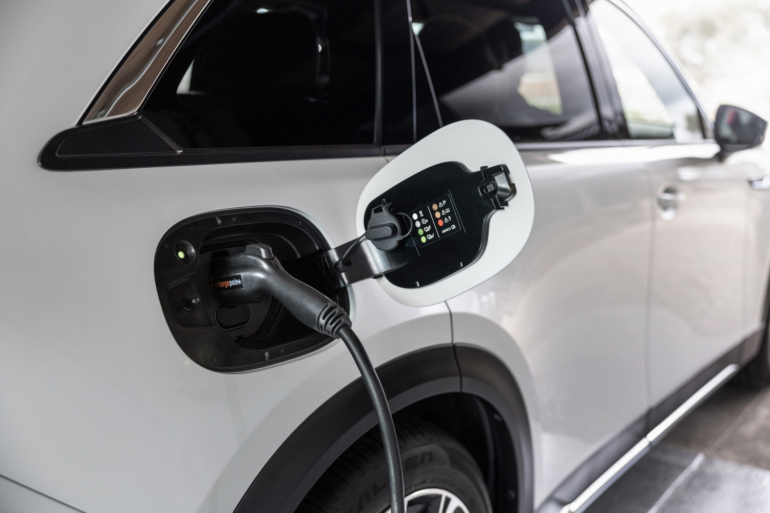 Bipartisan U.S. House of Representatives Bill Would See EV Owners Pay $130 a Year for Roads