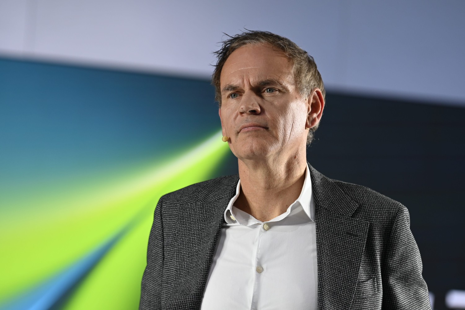 VW to Cut Global Production Capacity By 1 Million Cars a Year: CEO