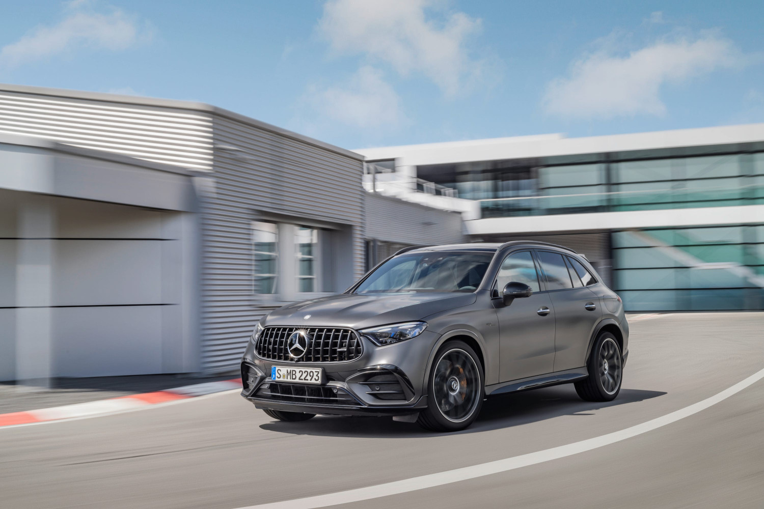 Mercedes-Benz Recalling Over 144,000 Cars for Instrument Panel Failure