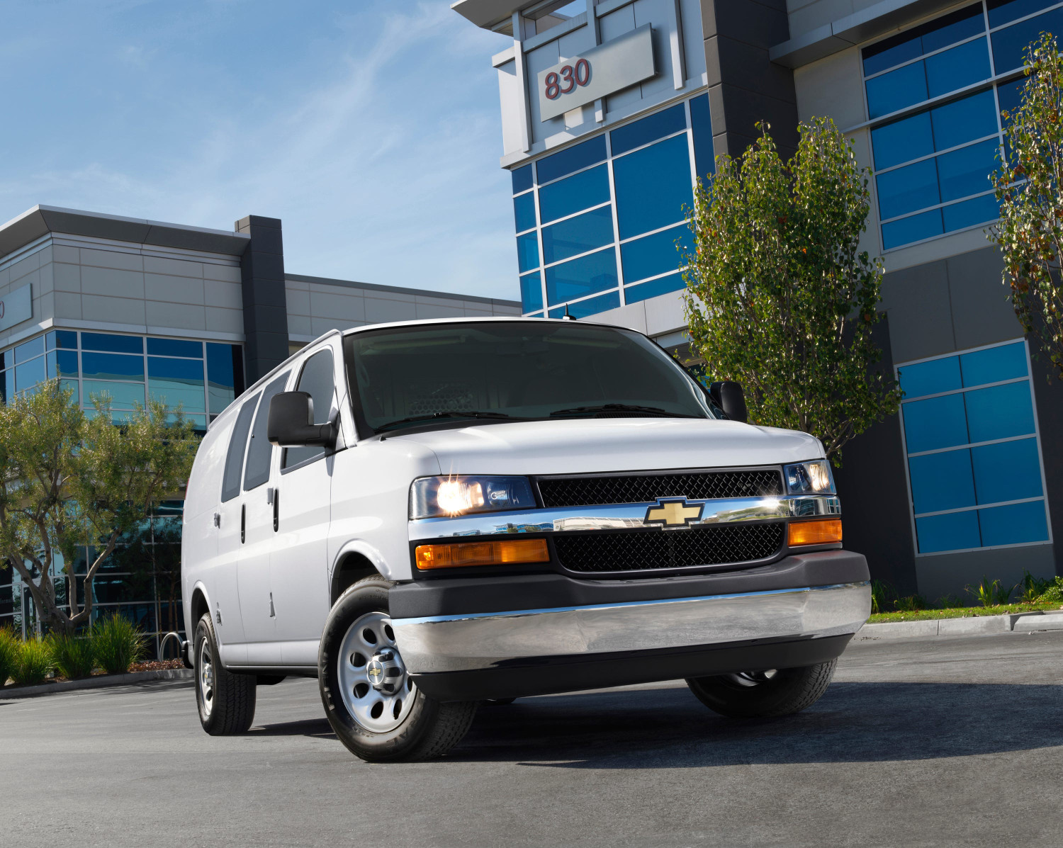 2027 Chevy Express and GMC Savana Vans Finally Get Touchscreens