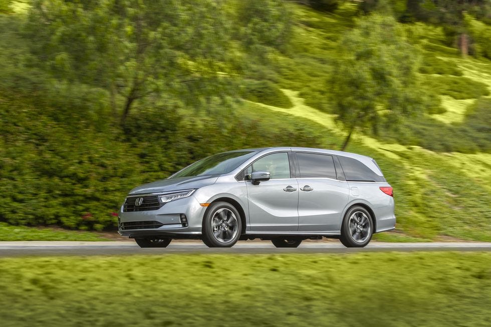 Honda Recalls 440,000 Odyssey Minivans for Unexpected Airbag Deployment