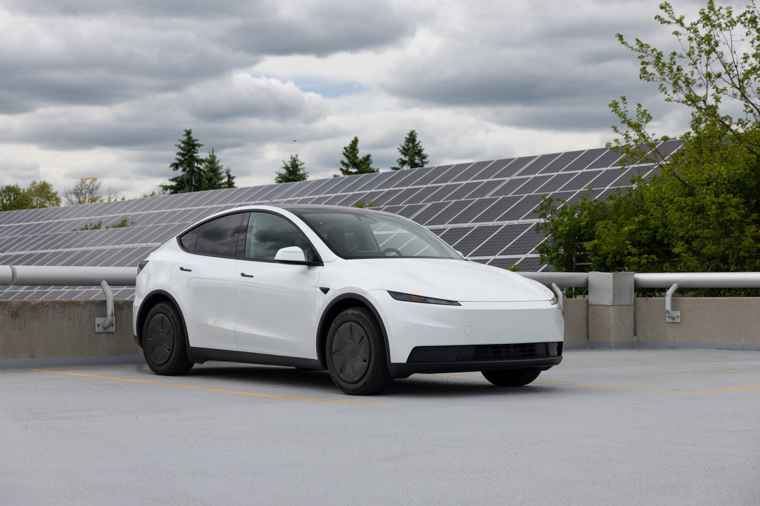 Californians Are Buying More Hybrids Than EVs This Year