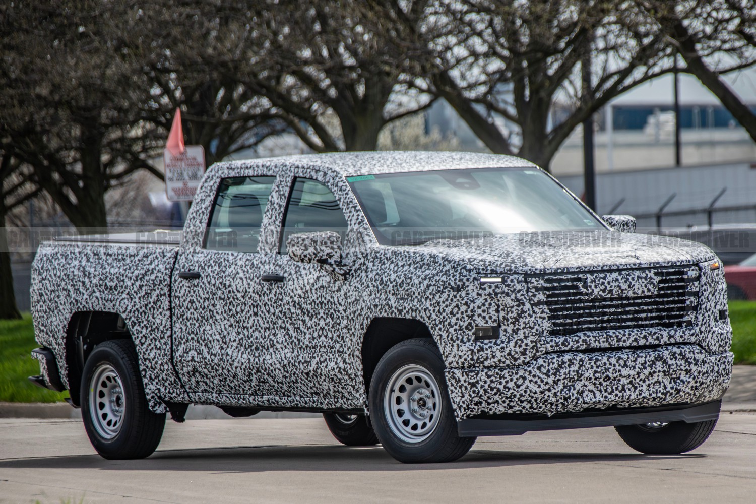 Next-Gen GMC Sierra 1500 Spy Photos Show Base Truck's Big Screen