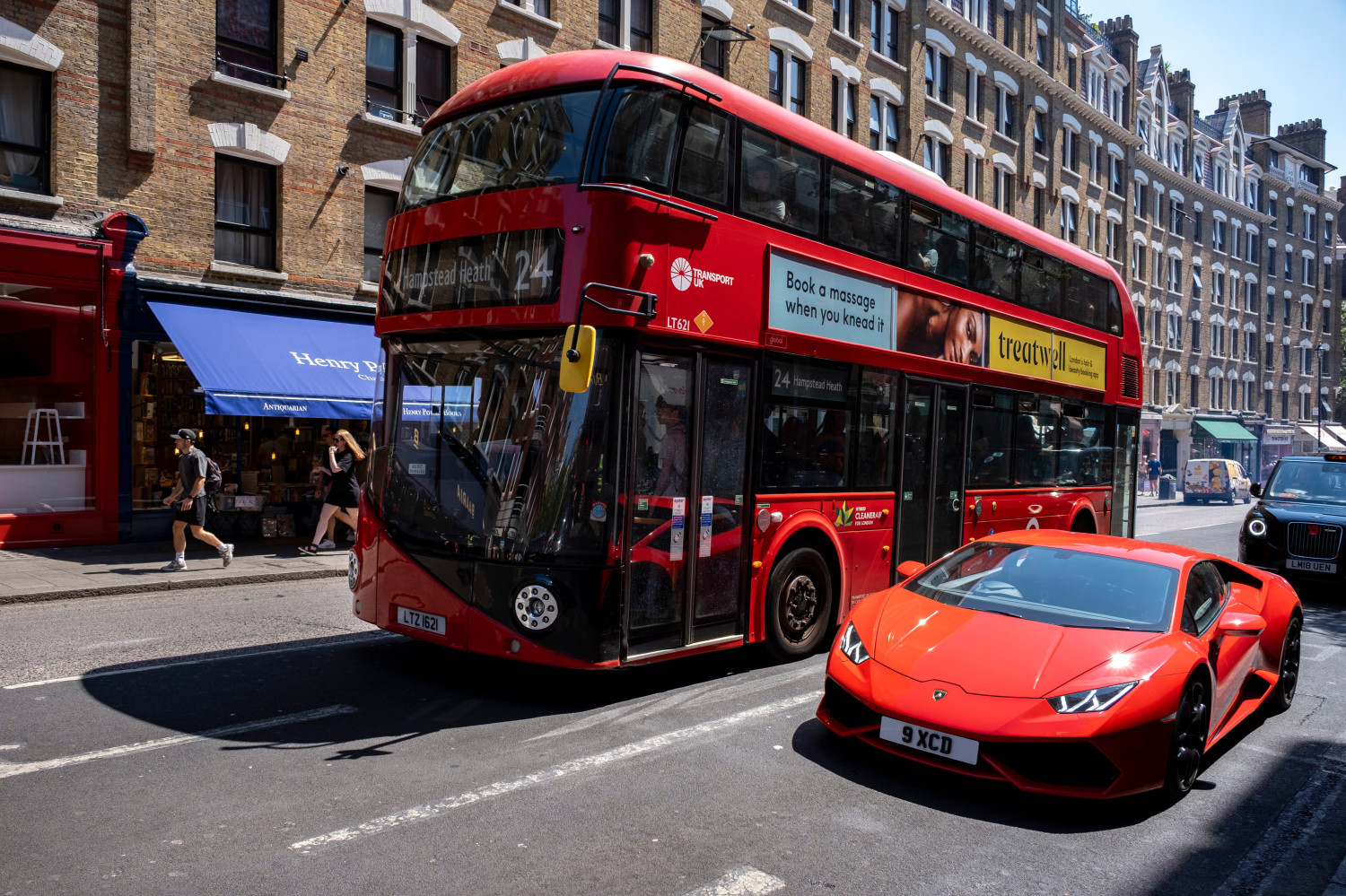 Gulf State-Registered Supercars Rack Up Massive Unpaid Parking Ticket Bills in London: Report