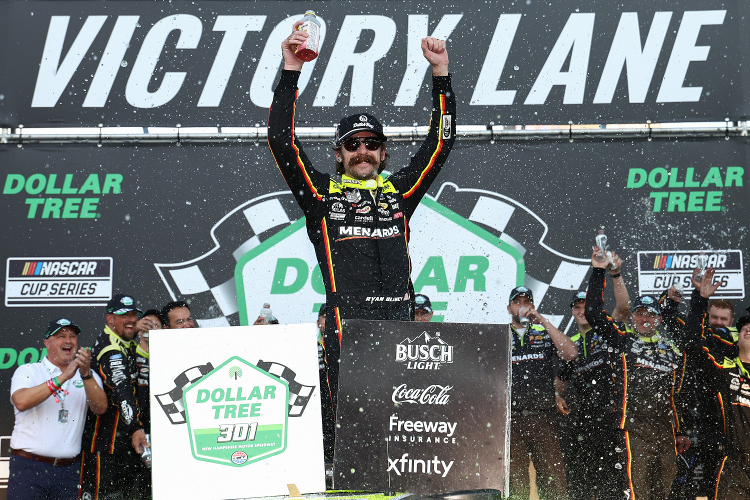 Ryan Blaney Wins NASCAR New Hampshire Race with Two-Tire Call