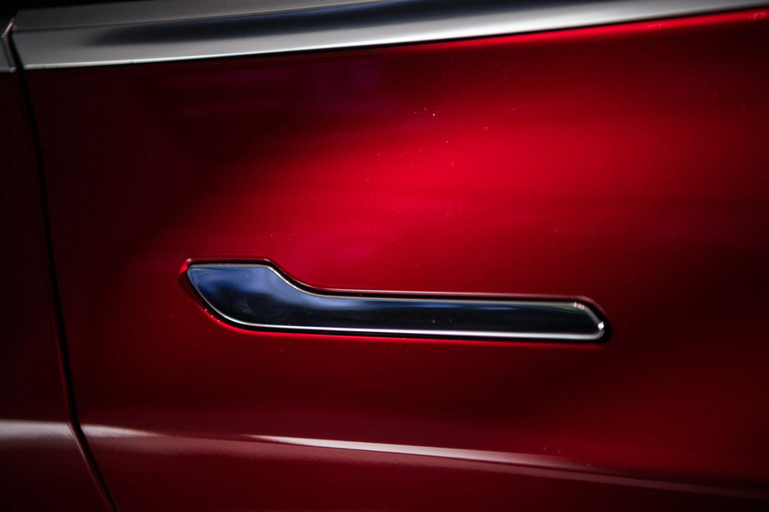 Tesla, Xiaomi Hit by China’s Largest Auto Recall Over Door Handle