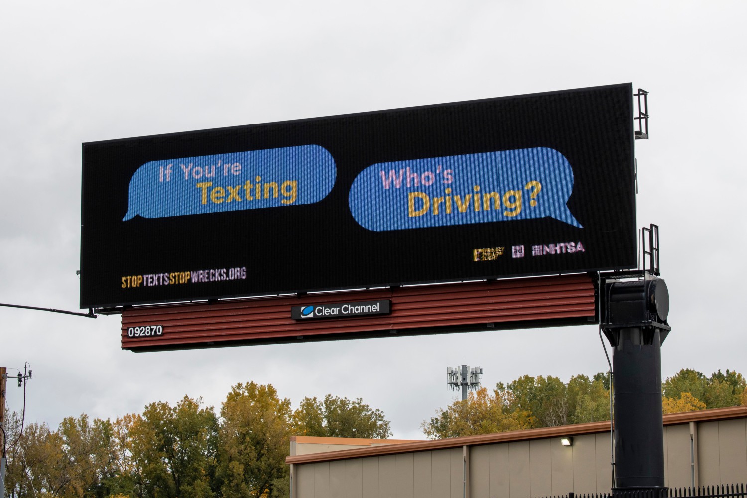 Drivers Are More Likely to Use Their Phones While Speeding, IIHS Study Says