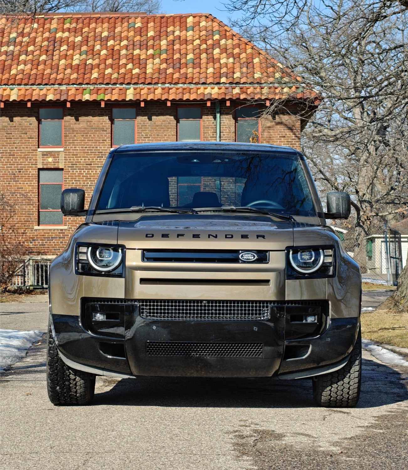 Jaguar Land Rover Recalling Over 170,0000 SUVs Over Power Loss Issue