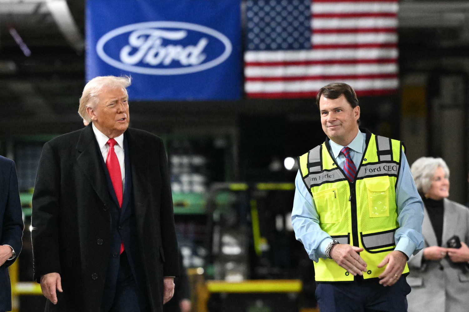 Trump Learns of Right to Repair Battle and Ford's CEO Responds