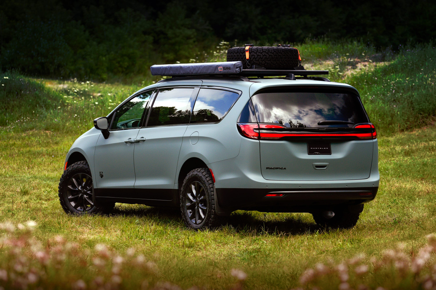 Chrysler Could Build Pacifica Grizzly Peak Off-Road Minivan: Report