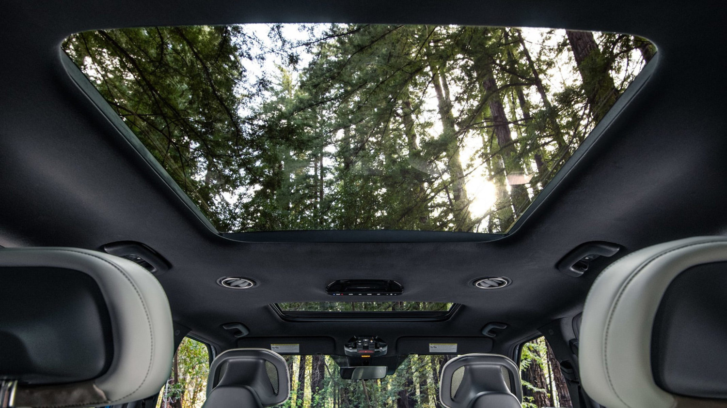 A Surge of U.S. Car Owners Say Their Sunroofs Are Exploding: Report