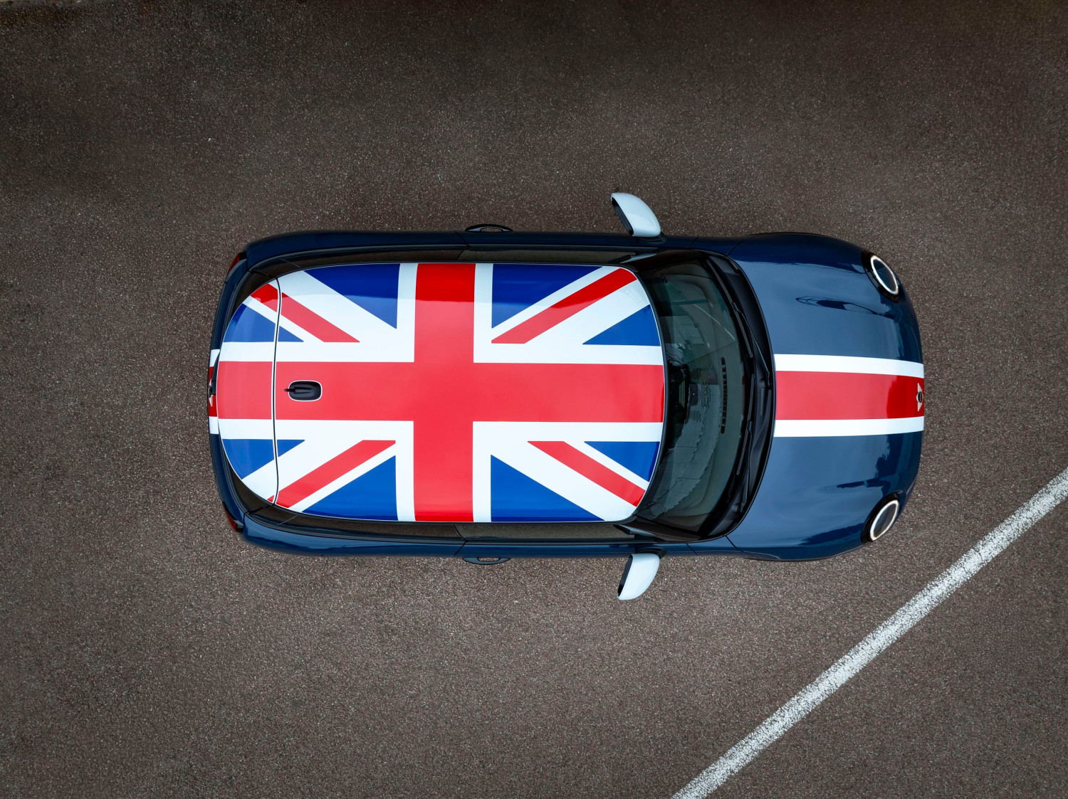 Report: Next-Gen Mini Cooper EV Could Go Rear-Wheel Drive